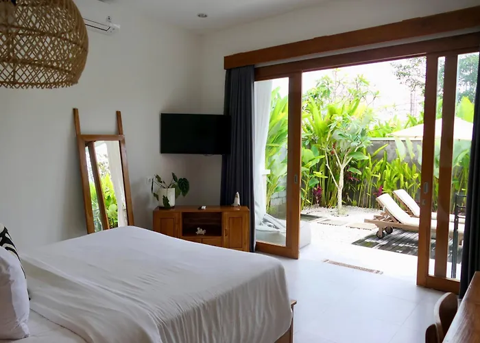 Omaira Satu, Entire - Private Pool